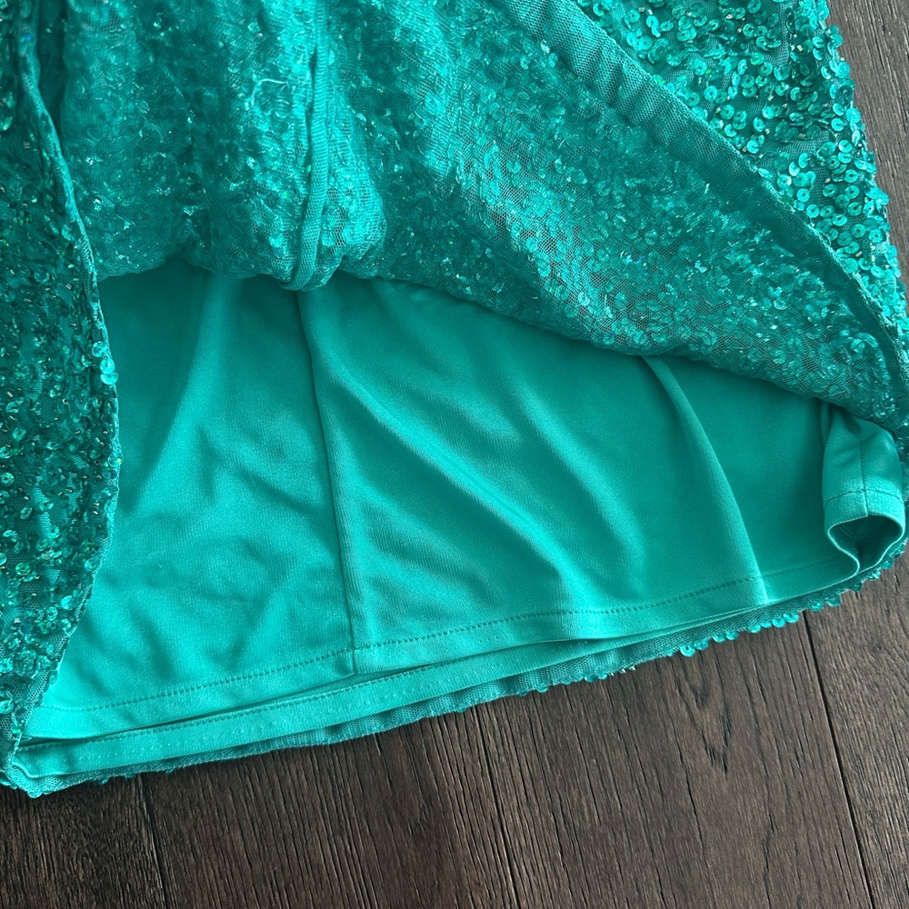 Ashley Lauren Sequined Long Sleeve Mini Dress in Jade - Picture 7 of 10